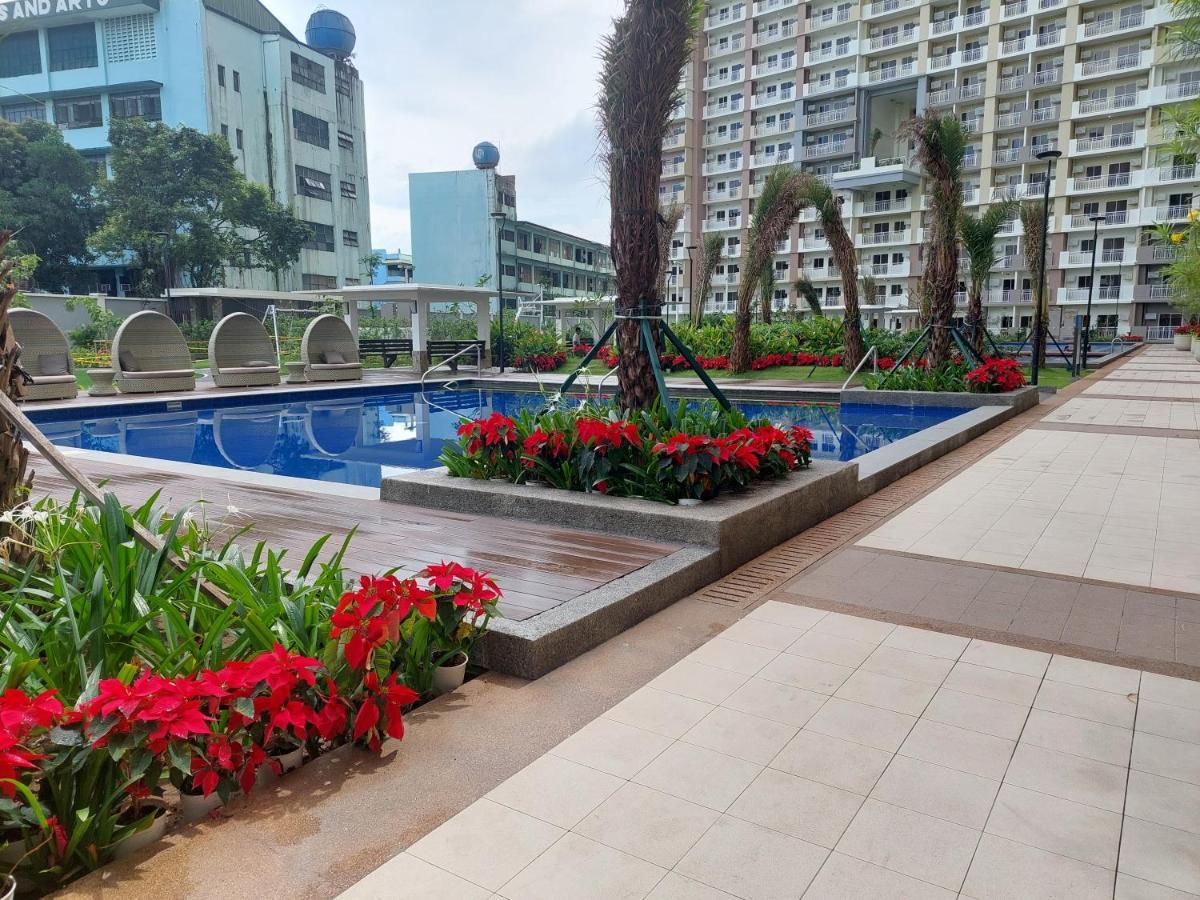 Infina Towers Project 4 Aurora Boulevard Quezon City Manille Extérieur photo