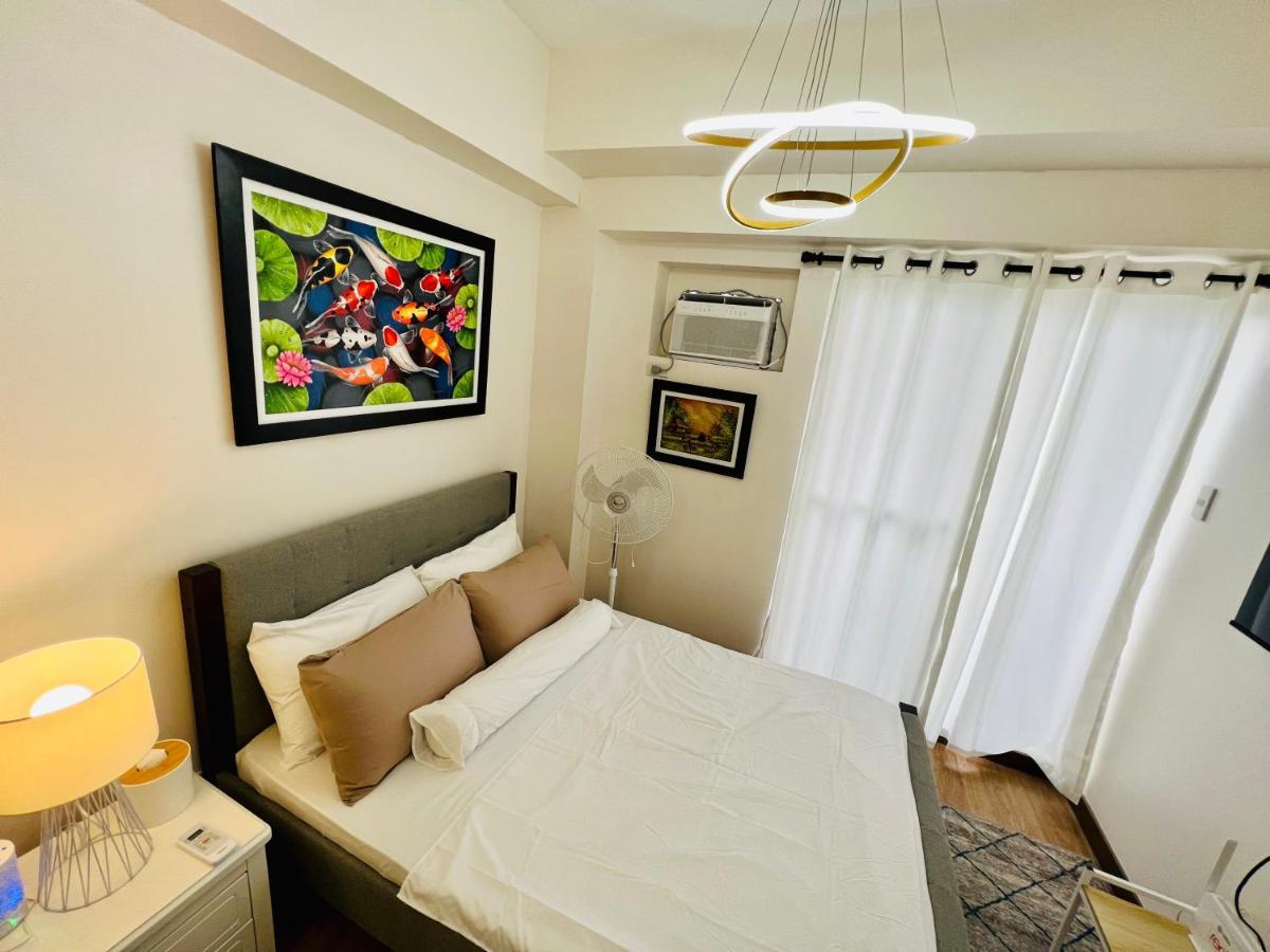 Infina Towers Project 4 Aurora Boulevard Quezon City Manille Extérieur photo